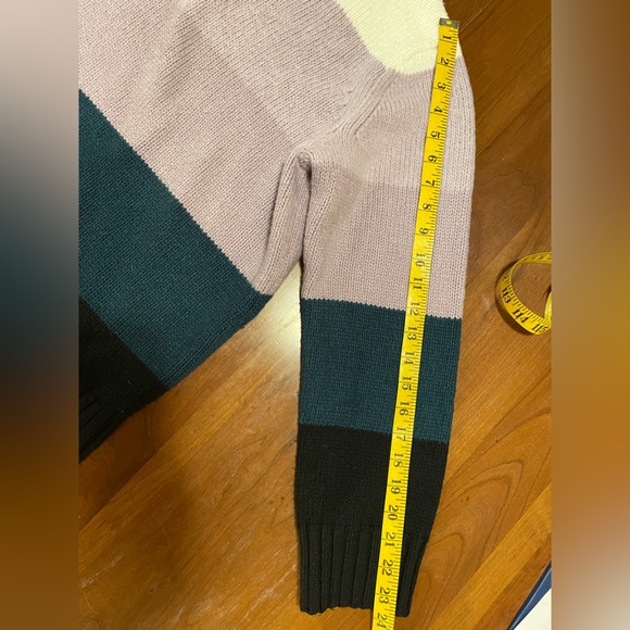 ANN TAYLOR | ombré striped sweater Large - Picture 7 of 8